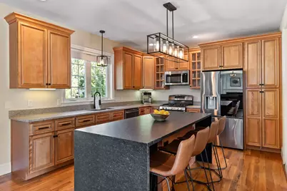 560 Shining Rock Dr, Northbridge, MA 01534 - Photo 14