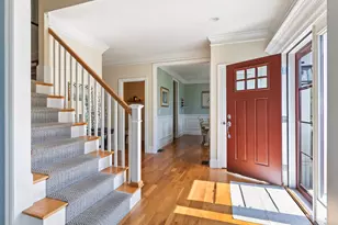 560 Shining Rock Dr, Northbridge, MA 01534 - Photo 6