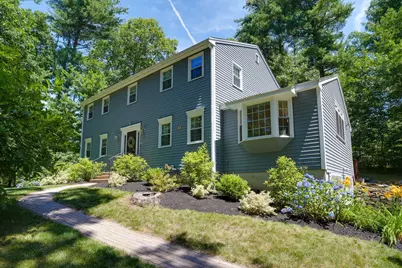 18 Coolidge Cir, Northborough, MA 01532 - Photo 2