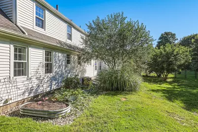 16 Hunting Lane, Wilbraham, MA 01095 - Photo 32