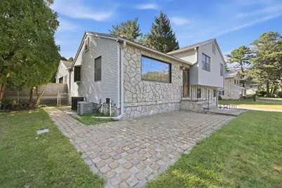 98 Meadowlark Dr, Longmeadow, MA 01106 - Photo 4