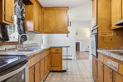 65 Bay State Cir, Abington, MA 02351 - Photo 6