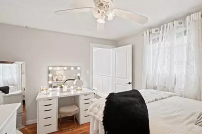 60 Hobson St, Saugus, MA 01906 - Photo 16