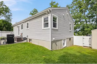 60 Hobson St, Saugus, MA 01906 - Photo 34