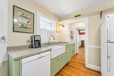 8 Hawthorne Park #8, Cambridge, MA 02138 - Photo 12