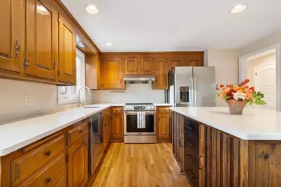 2 Dorset Circle, Andover, MA 01810 - Photo 16