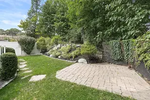 20 Smith Ln, Medford, MA 02155 - Photo 4