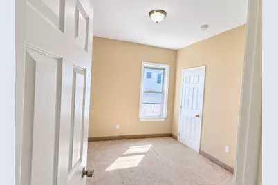 456 Coggeshall St #2, Fall River, MA 02721 - Photo 4