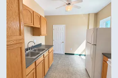 456 Coggeshall St #2, Fall River, MA 02721 - Photo 12