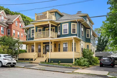 7 Pierce Ave #3, Beverly, MA 01915 - Photo 1