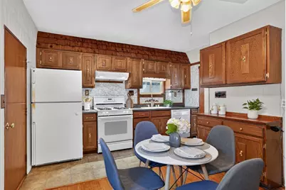 1 Wakefield Avenue, Saugus, MA 01906 - Photo 12