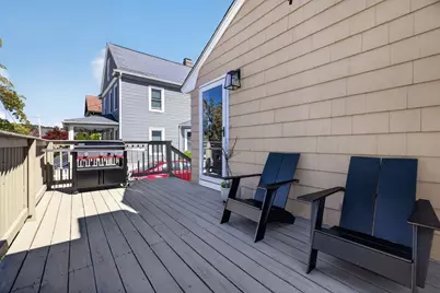 95 Winthrop St, Waltham, MA 02453 - Photo 20