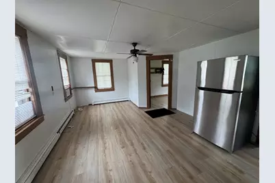 47 Pemberton St, Lowell, MA 01850 - Photo 4