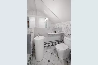 1175 Centre St, Newton, MA 02459 - Photo 20