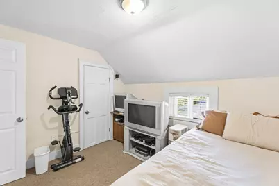 9 Mechanic St, Haverhill, MA 01830 - Photo 18