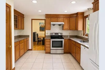 14 Kings Ct., Arlington, MA 02474 - Photo 2