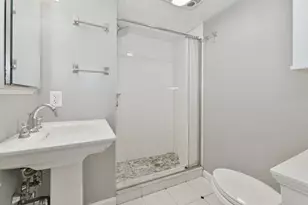 15 St George St, Boston, MA 02118 - Photo 8