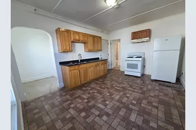 135 Chestnut St #1, Lynn, MA 01901 - Photo 1