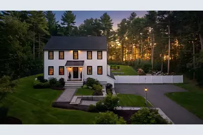 35 Rocky Meadow St, Middleborough, MA 02346 - Photo 4