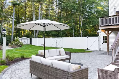35 Rocky Meadow St, Middleborough, MA 02346 - Photo 10