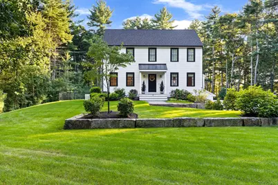 35 Rocky Meadow St, Middleborough, MA 02346 - Photo 2