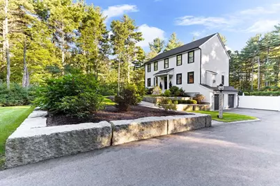 35 Rocky Meadow St, Middleborough, MA 02346 - Photo 6