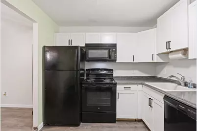 491 W Central St #D2, Franklin, MA 02038 - Photo 8