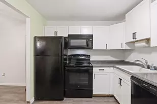 491 W Central St, Franklin, MA 02038 - Photo 8