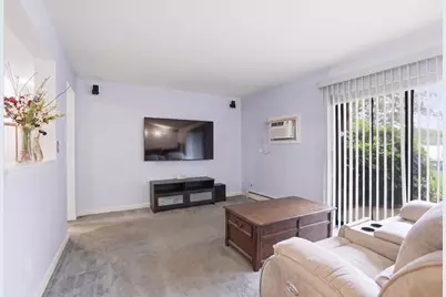491 W Central St #D2, Franklin, MA 02038 - Photo 4