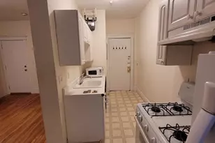 60 Queensberry St, Boston, MA 02215 - Photo 4