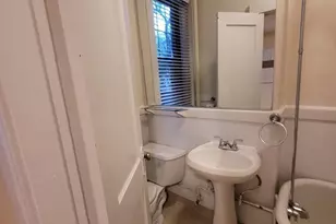 60 Queensberry St, Boston, MA 02215 - Photo 10