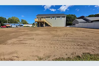 12 Willow St, Chicopee, MA 01020 - Photo 40