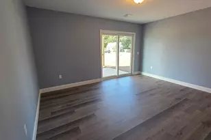 12 Willow St, Chicopee, MA 01020 - Photo 32