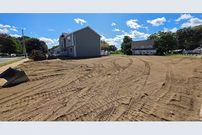 12 Willow St, Chicopee, MA 01020 - Photo 42