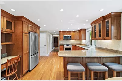 215 Oak Hill Circle, Concord, MA 01742 - Photo 4