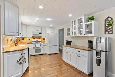 31 Paul Ave, Peabody, MA 01960 - Photo 8