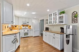 31 Paul Ave, Peabody, MA 01960 - Photo 8