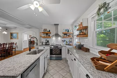 19 S Lenox St, Worcester, MA 01602 - Photo 12