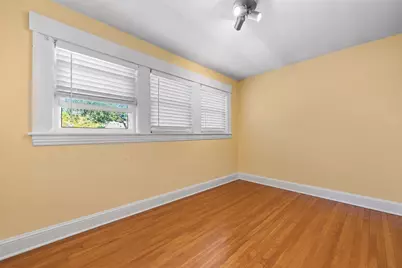 19 S Lenox St, Worcester, MA 01602 - Photo 32