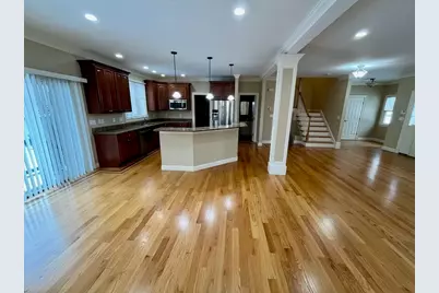 18 5th Ave #18, Watertown, MA 02472 - Photo 8