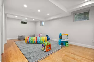 308 Webster St, Needham, MA 02494 - Photo 16