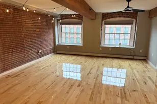 240 Jackson St, Lowell, MA 01852 - Photo 4