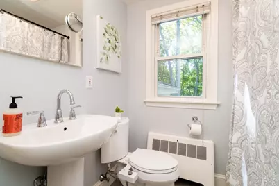 30 Sarah St, Burlington, MA 01803 - Photo 34