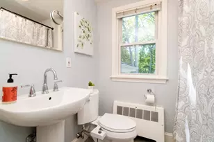 30 Sarah St, Burlington, MA 01803 - Photo 34