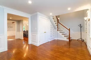 30 Sarah St, Burlington, MA 01803 - Photo 6