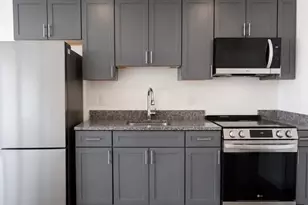 585 Essex St, Lynn, MA 01901 - Photo 2