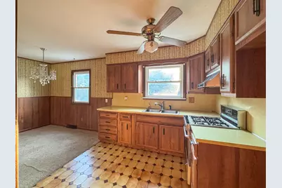 7 Ann Ave, Dartmouth, MA 02747 - Photo 16