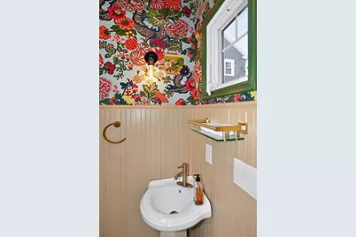 68 Clark St, Worcester, MA 01606 - Photo 14