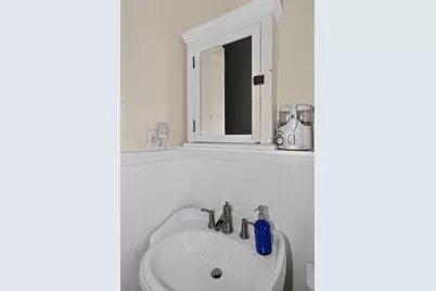 155 White St, Belmont, MA 02478 - Photo 32