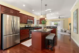 303 Crystal Way, Bellingham, MA 02019 - Photo 4